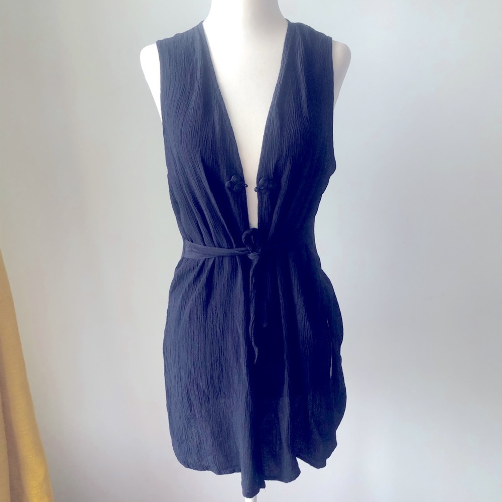 Karen Kane navy color cardigan /vest , gorgeous fit. Size XS